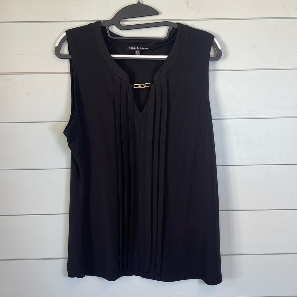 Cable & Gauge‎ black sleeveless blouse with chain detail women's size large